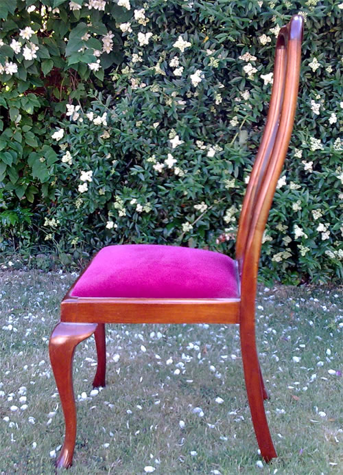Wanted - Wanted, 1 3 Queen Anne style fiddle back mahogany dining chairs